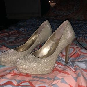 Gorgeous gold heels